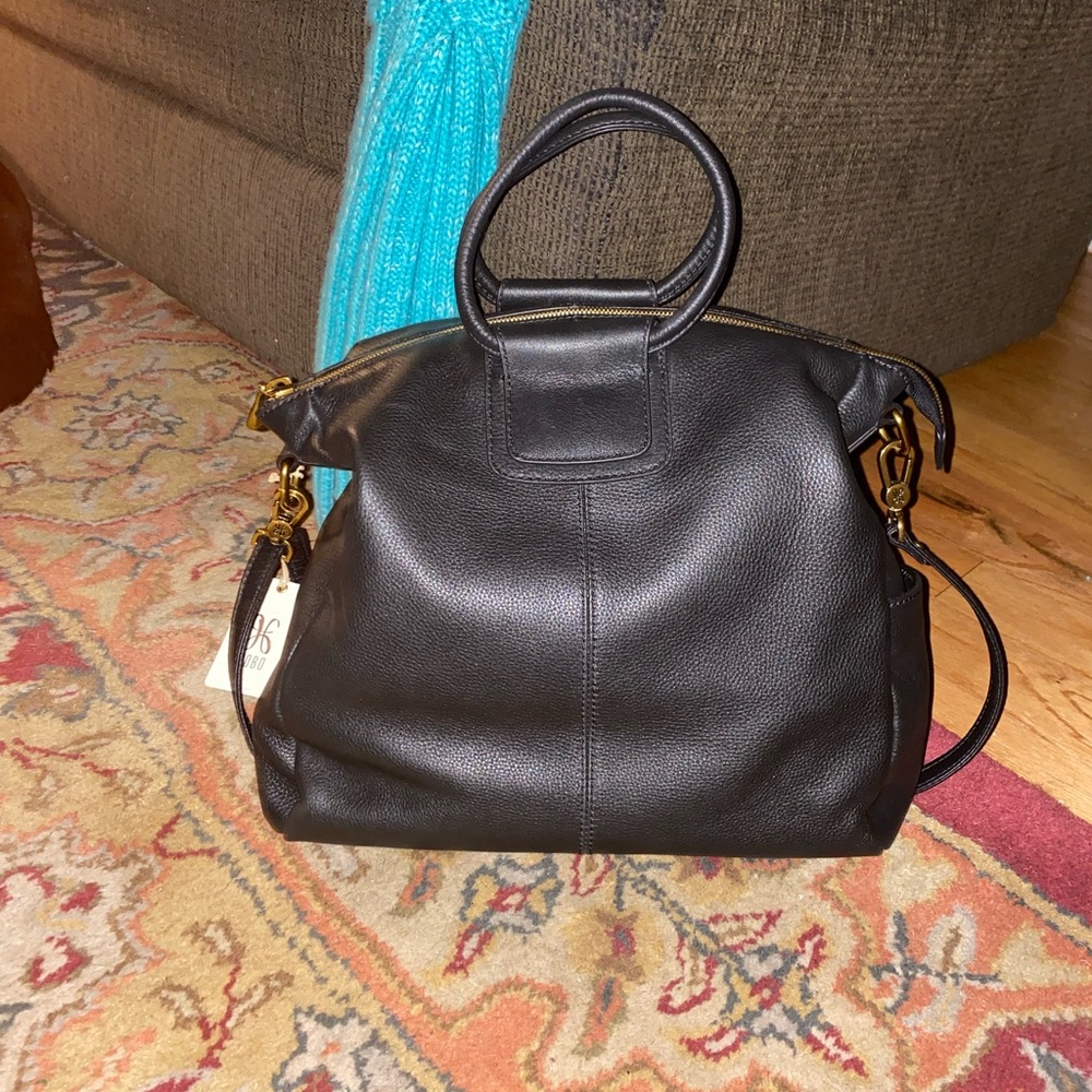 Hobo - Black Sheila Leather Ring Handle Convertible Crossbody Bag